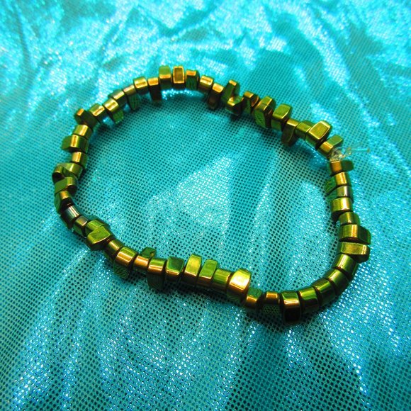 Gold Titanium Hematite Nuggets 7" Stretchy Gemstone Bracelet - Picture 2 of 3